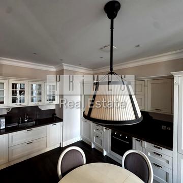 Андрія Верхогляда вул. (Михайла Драгомирова), 16