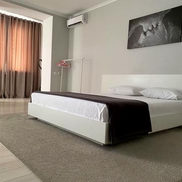 Приморська вул., 22