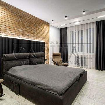 Івана Мазепи вул. (Січневого Повстання), 4/6