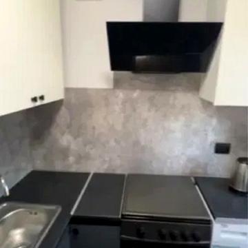 Івана Пулюя вул., 5