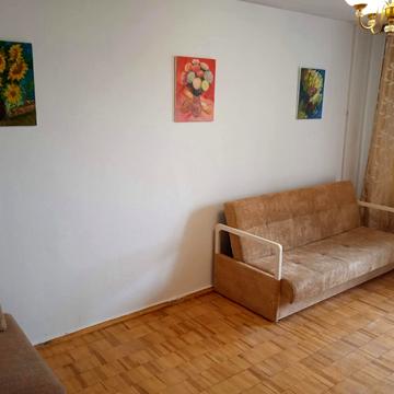 Бережанська вул., 14