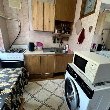 Празька вул., 23