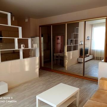 Нагірна вул., 16/18