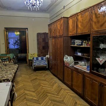 Героїв УПА вул., 50