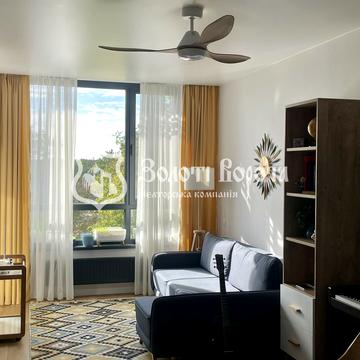 Квітки Цісик вул. (Гамарника), 32