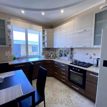 Переяславська вул., 23 к2