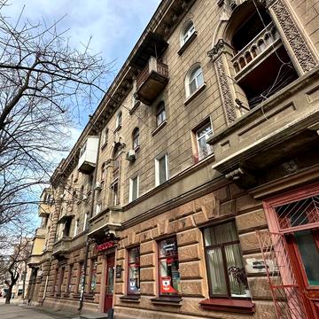 Пастера вул., 21