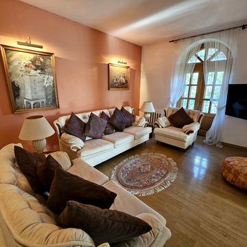 Батальйону "Дніпро" бульв., 1-А