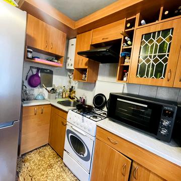 Академіка Андрія Сахарова вул., 44