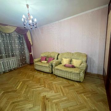 Володимира Івасюка просп. (Героїв Сталінграду), 37