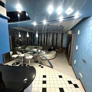 Шевченка просп., 4б