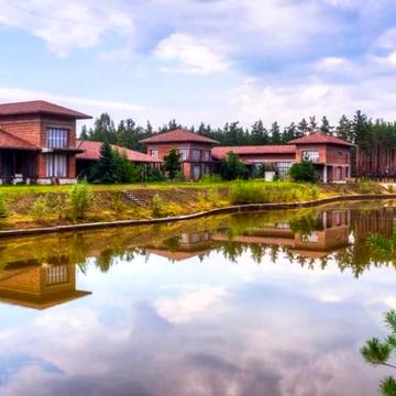 Лісова вул., 100