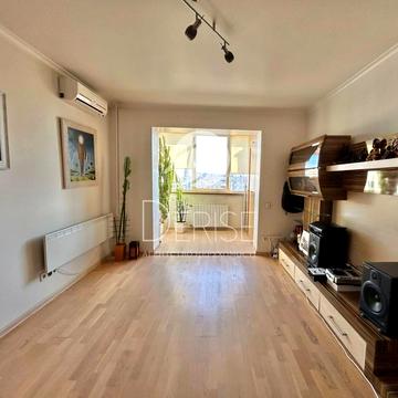 Йорданська вул. (Лайоша Гавро), 11-Д