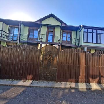 Академіка Заболотного вул., 79