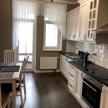 Миколи Міхновського бульв. (Дружби народів), 14-16