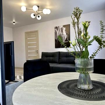 Українського Відродження бульв. (Пушкіна), 16