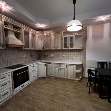 Миколи Бажана просп., 12