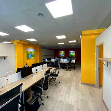 Перемоги вул., 61