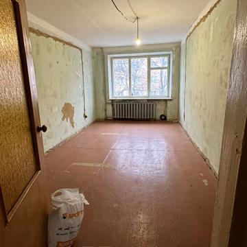 Варшавська вул., 2б