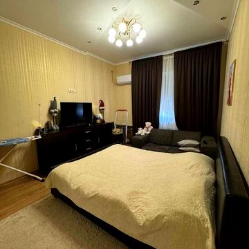 Юрія Кондратюка вул., 3