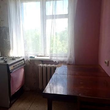 Ньютона вул., 143а