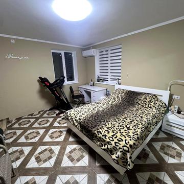 Владислава Заремби пров., 35/5