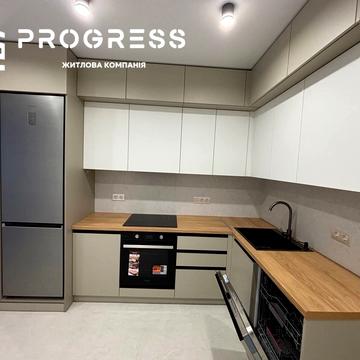 Героїв Миколаєва вул., (Будинок 3)