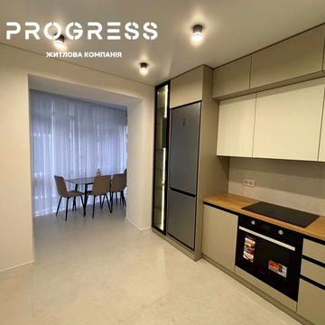 Героїв Миколаєва вул., (Будинок 3)