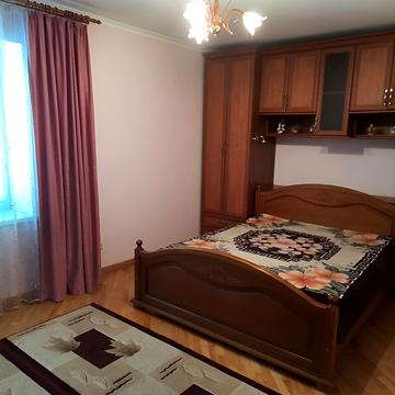 Княгині Ольги вул., 5б