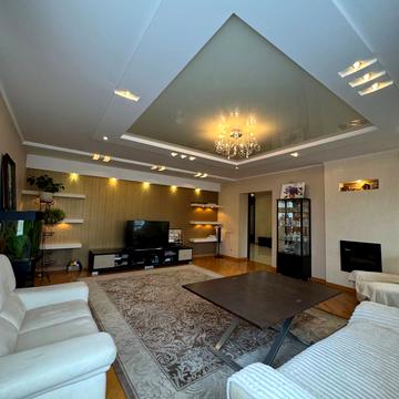 Олени Кульчицької вул., 16г