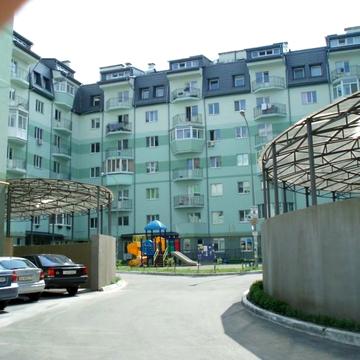 Івана Дяченка вул., 20