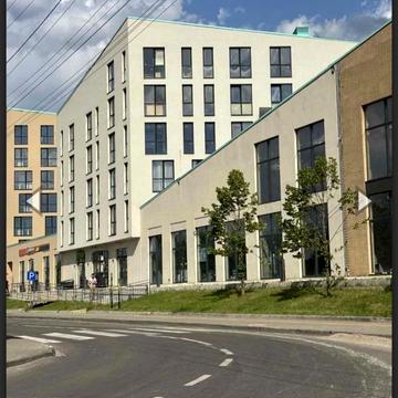 Богдана Хмельницького вул., 215