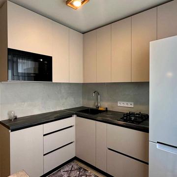 Юрківська вул., 42