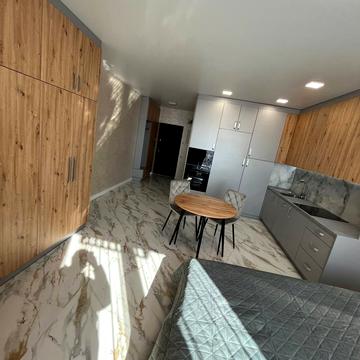 Євгена Коновальця вул., 37-А