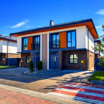 Полтавська вул., 19