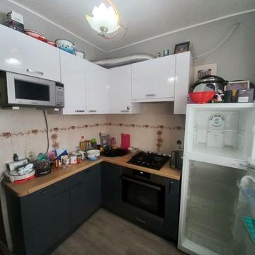 Золочівська вул., 24