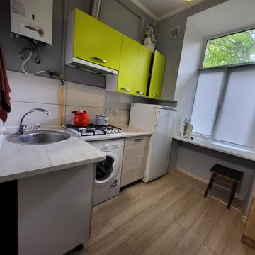 Городоцька вул., 77