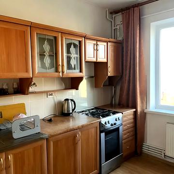 Юліана Целевича вул., 3б