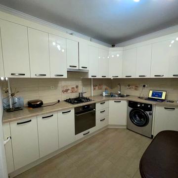 Потічна вул., 1-Д