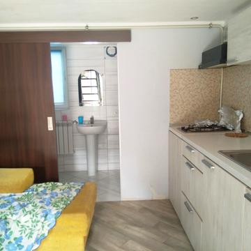 Віталія Блажка узвіз, 10