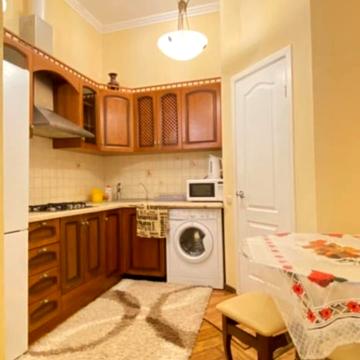 Гоголя вул., 6