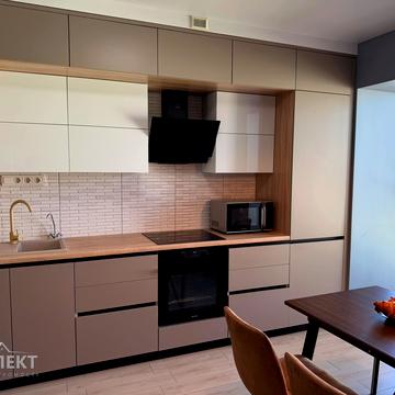 Сержанта Жужоми вул., 3