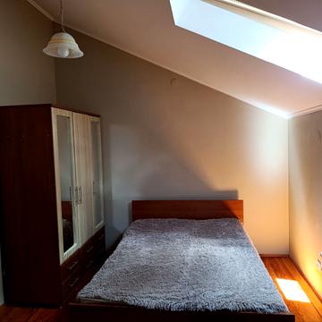 Різьбярська вул., 5