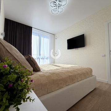 Красносільського вул., 43