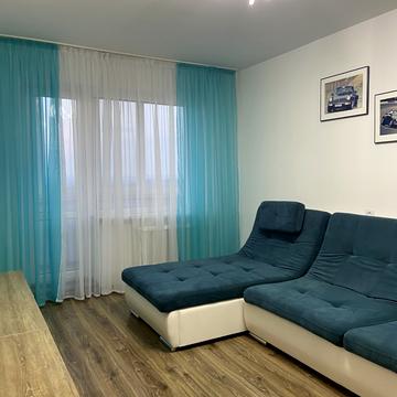 Андрія Мельника вул., 12