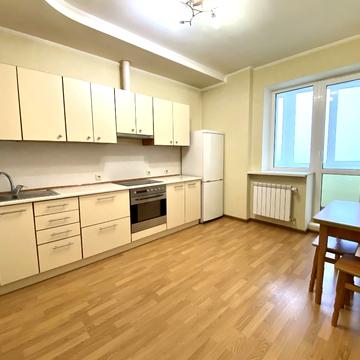 Срібнокільська вул., 12