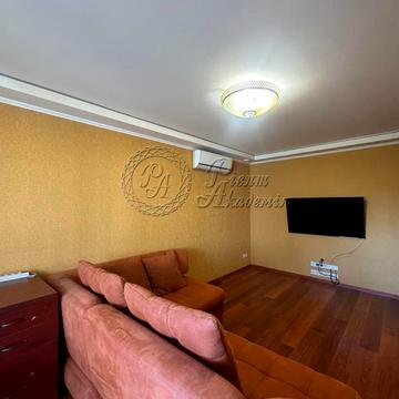 Академіка Глушкова просп., 33