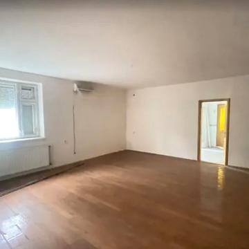 Капушанська вул., 173