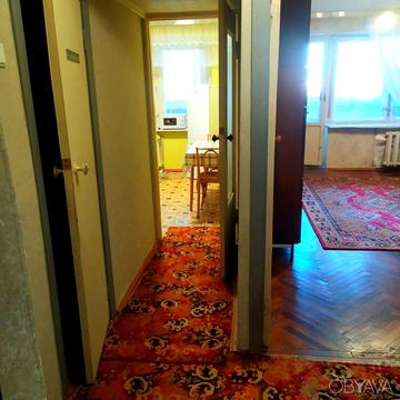 Анатолія Петрицького вул., 7