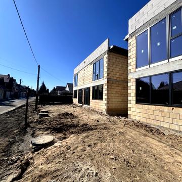 Фермерська вул., 57